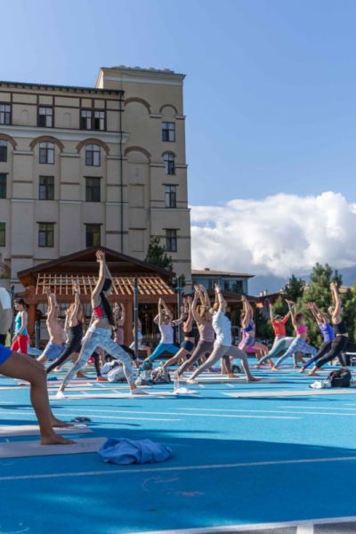На Курорте Красная Поляна завершился YOGACAMP